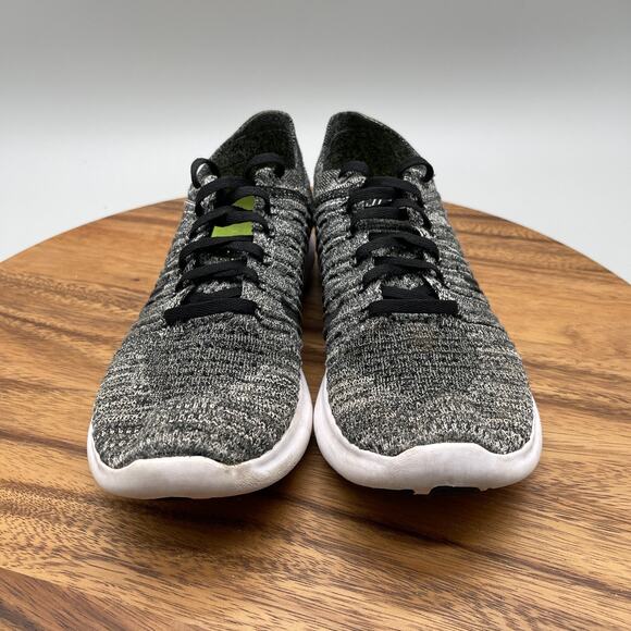 Nike Free RN Shoes Womens Size 8 Oreo Gray Running Comfort Walking Gym Sneakers - Picture 2 of 8